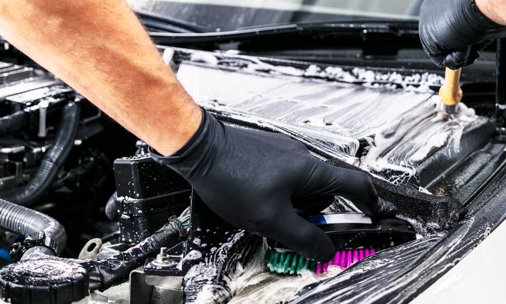 8 Steps to Clean That Engine Bay, Articles